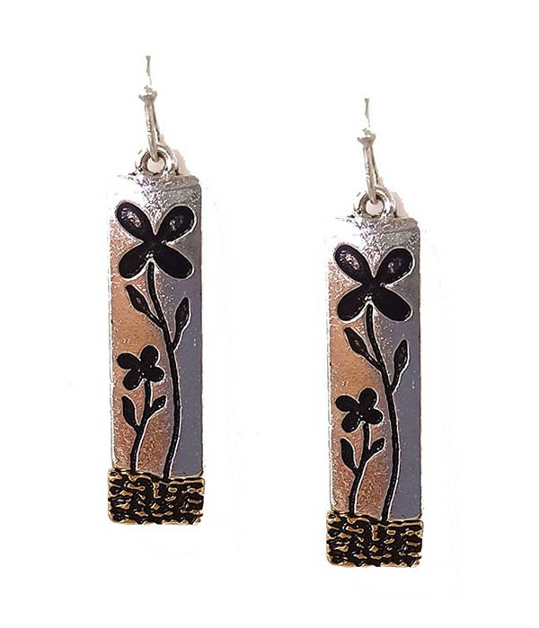 ( M976 )  FLOWER BAR EARRING