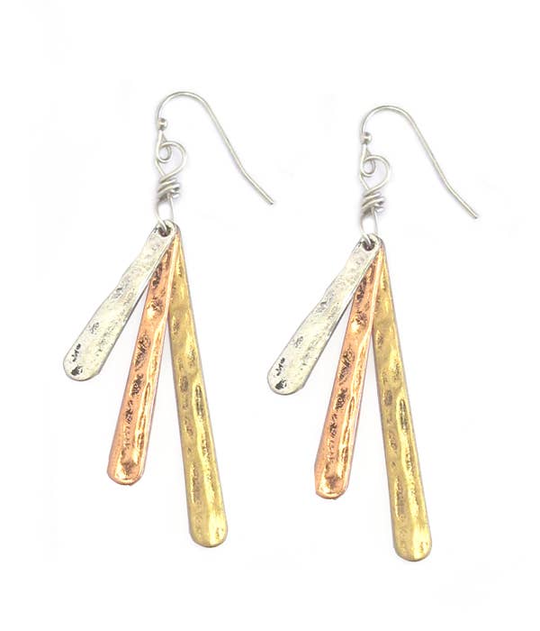 ( M491 )  CHICO STYLE VINTAGE MULTI METAL BAR EARRING