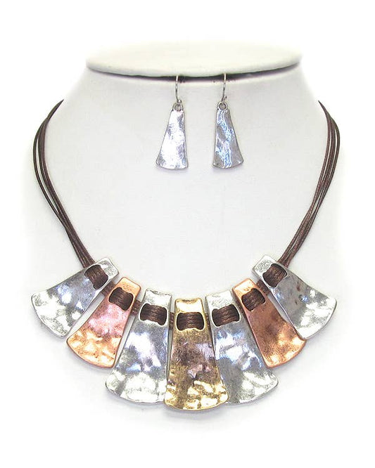 ( T641 )  BAR TRIBAL NECKLACE SET